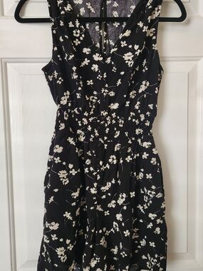 GAP Smocked V-Neck Romper Black with White Floral Print